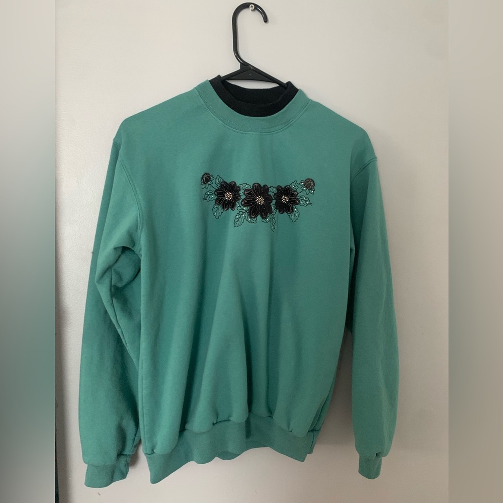 Woman Sweater green Floral Embroidered